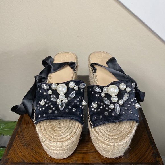 Guess - Tie Up Beaded Espradilles - Picture 3 of 14